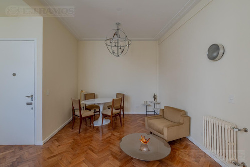 3 Ambientes - Impecable- Recoleta - Toilette - Super Luminoso