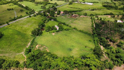 Finca En  Carretera El Seibo, Hato Mayor