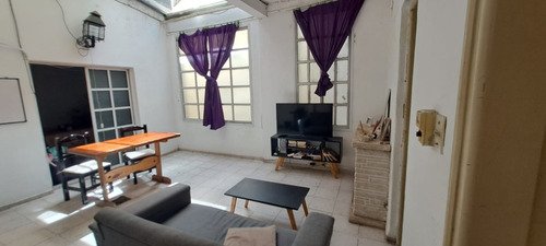 Arroyito: Dos Casas, Mas Estudio O Local 10 X 40