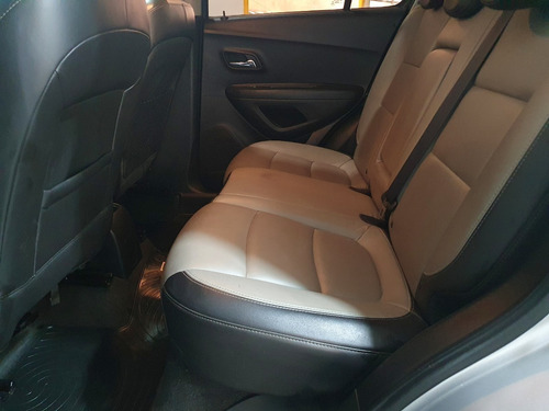 Imagen 16 de 25 de Chevrolet Tracker Ltz + 4x4 Awd Techo At 2015 U.n.i.c.a!! Mz
