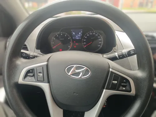 Hyundai Accent 1.6l 4 p