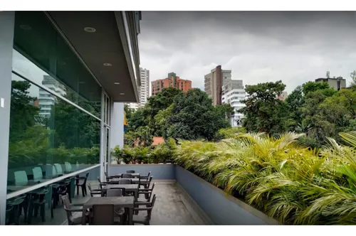 Oficina En Arriendo En Moderna Torre Empresarial En El Poblado