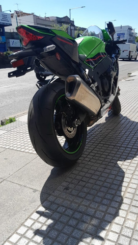 Imagen 10 de 17 de Kawsaki Zx 10 R 2022 Krt 900 Km Patentada Performance Bikes