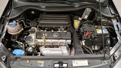 Volkswagen Polo 1.6 Comfortline Tiptronic