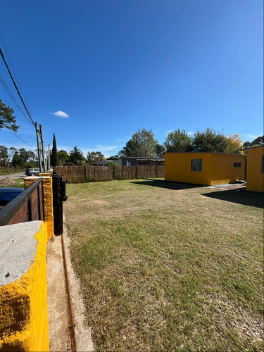A Estrenar! Complejo De 8 Casas En Zona Residencial Al Sur.