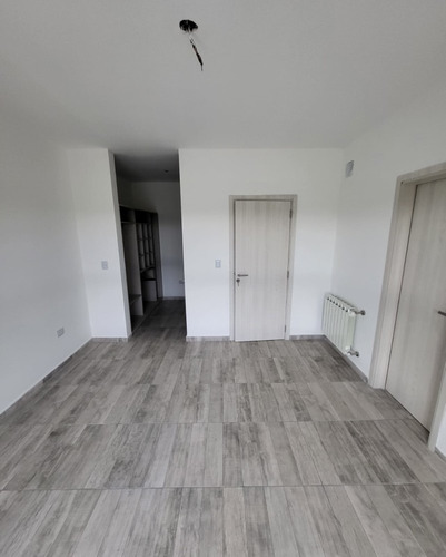 Imagen 12 de 23 de La Calandria, Duplex De 3 Dormitorios, Patio Con Pileta, 3 Baños, Escritorio