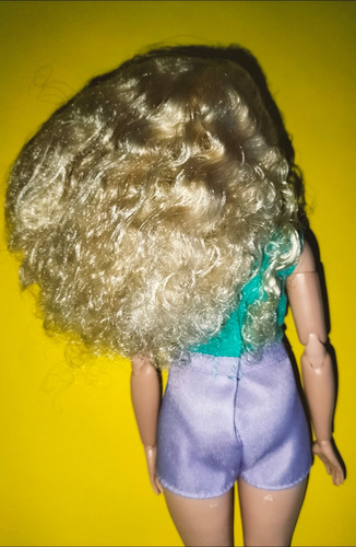 Barbie Looks Curvy #16, Andra, Barbie Made To Move, The Look (Usado)