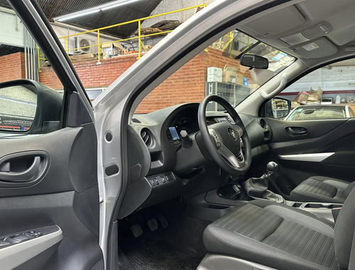 Renault Alaskan 2.3t 16v Confort Mt 4x4