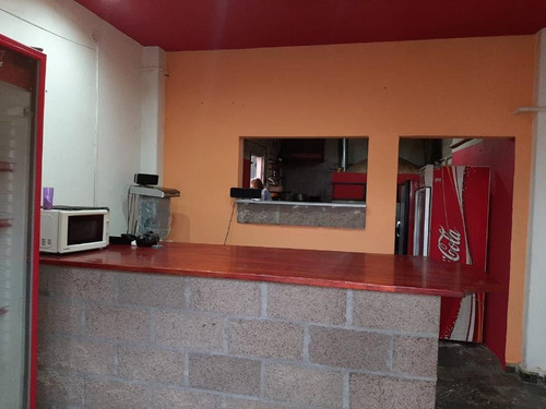 Imagen 7 de 14 de Local Con Vivienda En Venta En Castelar Sur