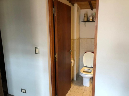 Imagen 8 de 17 de Chalet - Lote 10x35 - Castelar Norte