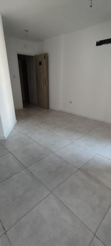 Departamento De 1 Dorm - Balcon - Posesion Inmediata - Lima Al 1000 - Centro