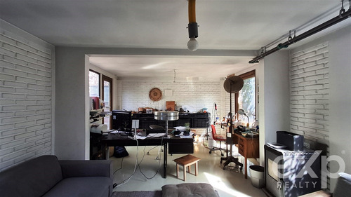 Casa En Venta Estilo Industrial 3 Pisos, Uno Oriente