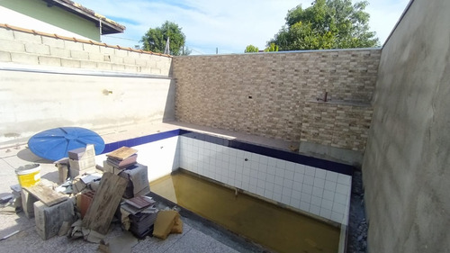 Imagem 4 de 9 de Casa Com Piscina, Área Gourmet Com Churrasqueira, À 450 Metros Do Mar, No Bairro Tupy Em Itanhaém, Aceita Financiamento Bancário