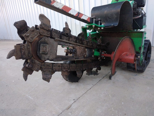 Trencher Zanjeadora Marca Ditch Witch Modelo Rt16