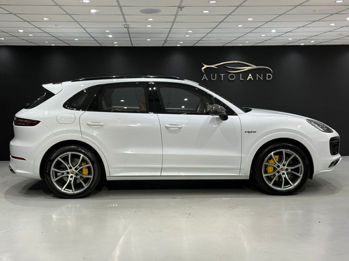 Porsche Cayenne E-Hybrid 3.0 V6 462cv