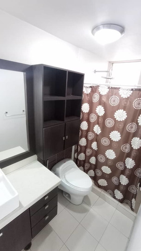 Imagen 4 de 10 de So. Bello Apartamento Conj Resd Camino Real En Alquiler