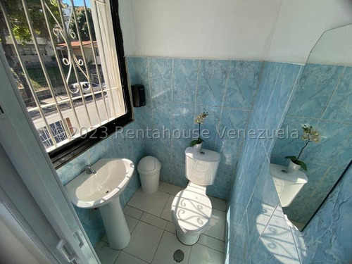543m2 En Santa Mónica Se Vende Reconocida Clinica Especializada En Cirugía Estética, ' Equipada' , Mls#23-22290