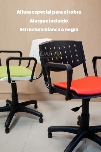 Imagen 4 de 9 de Silla De Peluqueria Libera Indar Asiento Tapizado En Colores
