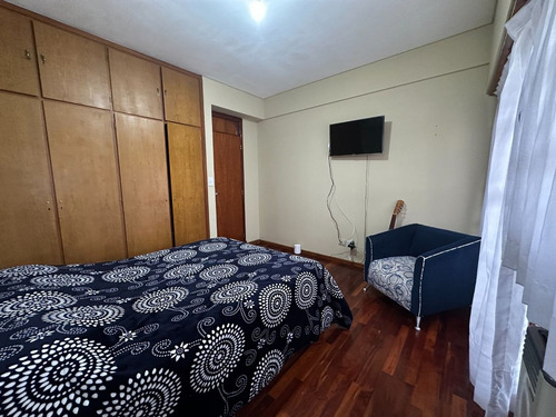 Casa 4 Ambientes Con Patio, Venta R. De Escalada