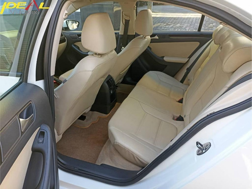 Imagem 10 de 15 de Volkswagen Jetta 2.0