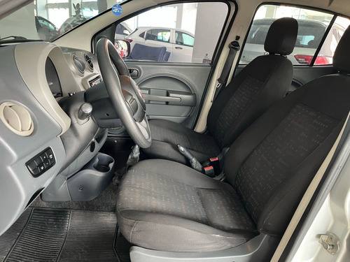 Fiat Uno 1.0 EVO VIVACE 8V FLEX 4P MANUAL