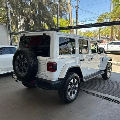 Jeep Wrangler JEEP SAHARA WRANGLER UNLIMITED