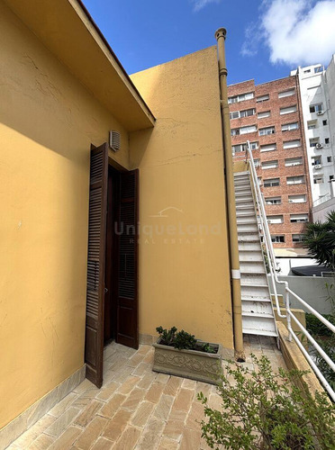 Espectacular Casa En Venta Elegante Y Clásica, Punta Carretas