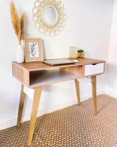 Mesa de estudio de estilo nórdico con un cajón