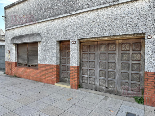 Venta - Casa A Refaccionar - Almirante O'connor 100 - Ramos Mejia