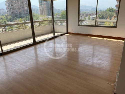 Departamento En Venta De 4 Dorm. En Las Condes Los Militares
