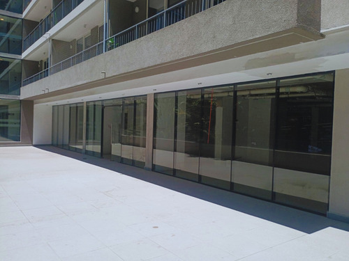 Local Comercial Amplio Con Terraza En Providencia, Placa Com
