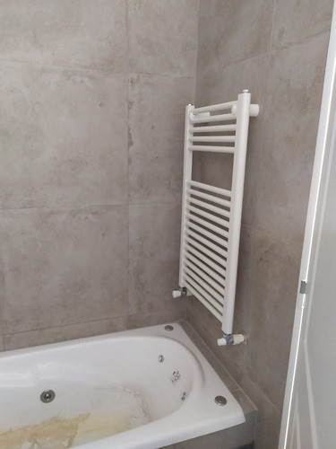 Imagen 21 de 25 de Vendo Departamento 3 Dormitorios - Cochera - Complejo Con Pileta