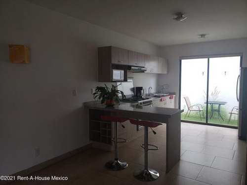Imagen 5 de 14 de Departamento Amueblado En Renta En El Refugio - Nr