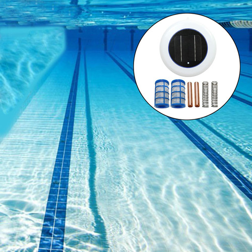 A El Purificador Solar Del Agua Del De La Piscina Mata El