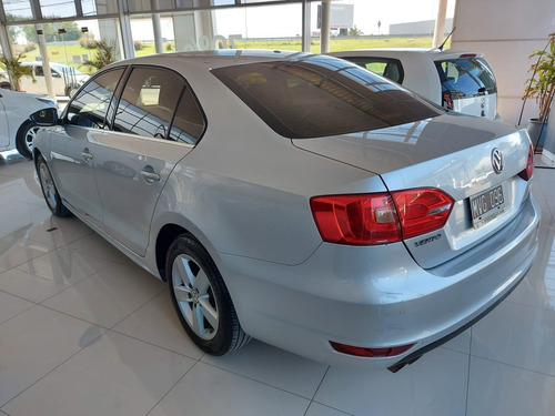 Volkswagen Vento 2.5 Luxury 170cv Tiptronic //4632025