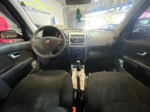 Fiat Siena 1.0 El Flex 4p