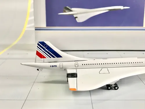 Miniatura Avião 1/400 Socatec Air France Concorde Cor Branco