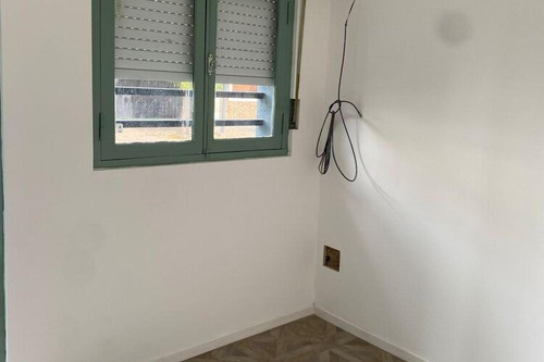 Casa En Venta - 2 Dormitorios 1 Baño - Pergamino