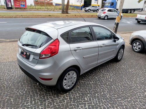 Imagem 5 de 14 de Ford Fiesta Hatch 1.6 16v 4p Se Flex