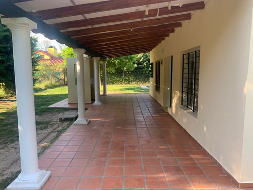 Imagen 22 de 27 de Venta Casa De 3 Dormitorios Con Pileta