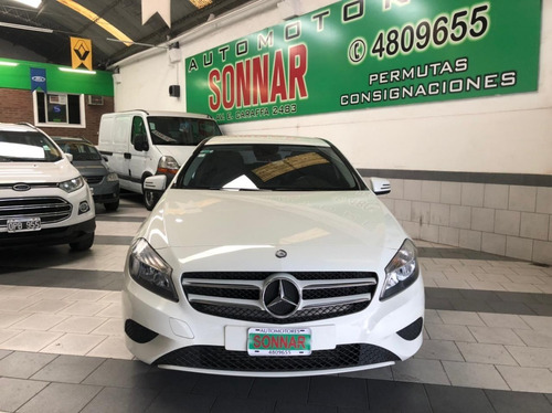 Imagen 2 de 9 de Mercedez Benz A 200 Blue Efficiency 5 Ptas 2013