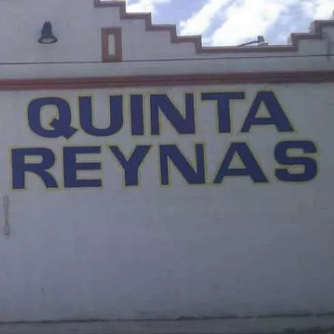 Hermosa Quinta Reynas