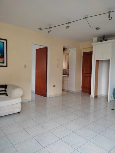 Imagen 6 de 14 de Camila Espinosa Vende Apartamento Tipo Estudio. Res. Bello Campo, Mañongo Cerca Del C.c Sambil, Valencia Carabobo