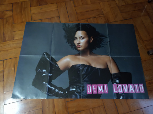 Mega Poster Demi Lovato (raridade Colecionável)
