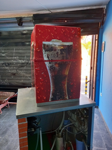 Imagem 4 de 5 de Máquina De Refrigerante