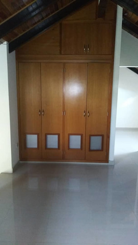 Imagen 9 de 14 de Casavenezia Br Vende Casa Guarda Bosque Corralito Carrizal Por Filipinas