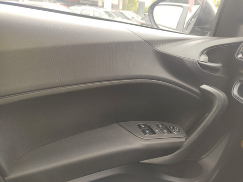 Imagen 13 de 20 de Fiat Cronos 1.3 S-desing My23