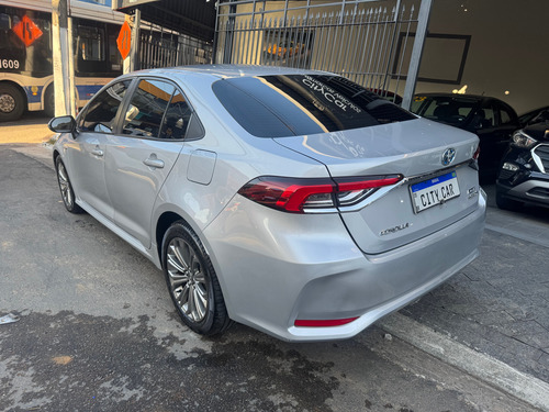 Toyota Corolla 1.8 Altis Hybrid Flex Aut. 4p Hibrido Flex