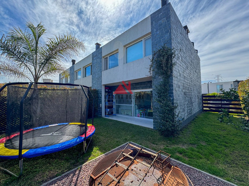 Casa En Venta En Springpark Pilar, Pilar, G.b.a. Zona Norte