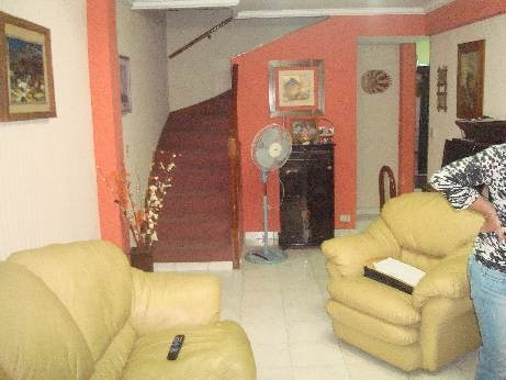 Imagen 3 de 14 de Triplex En Venta En Moron Sur